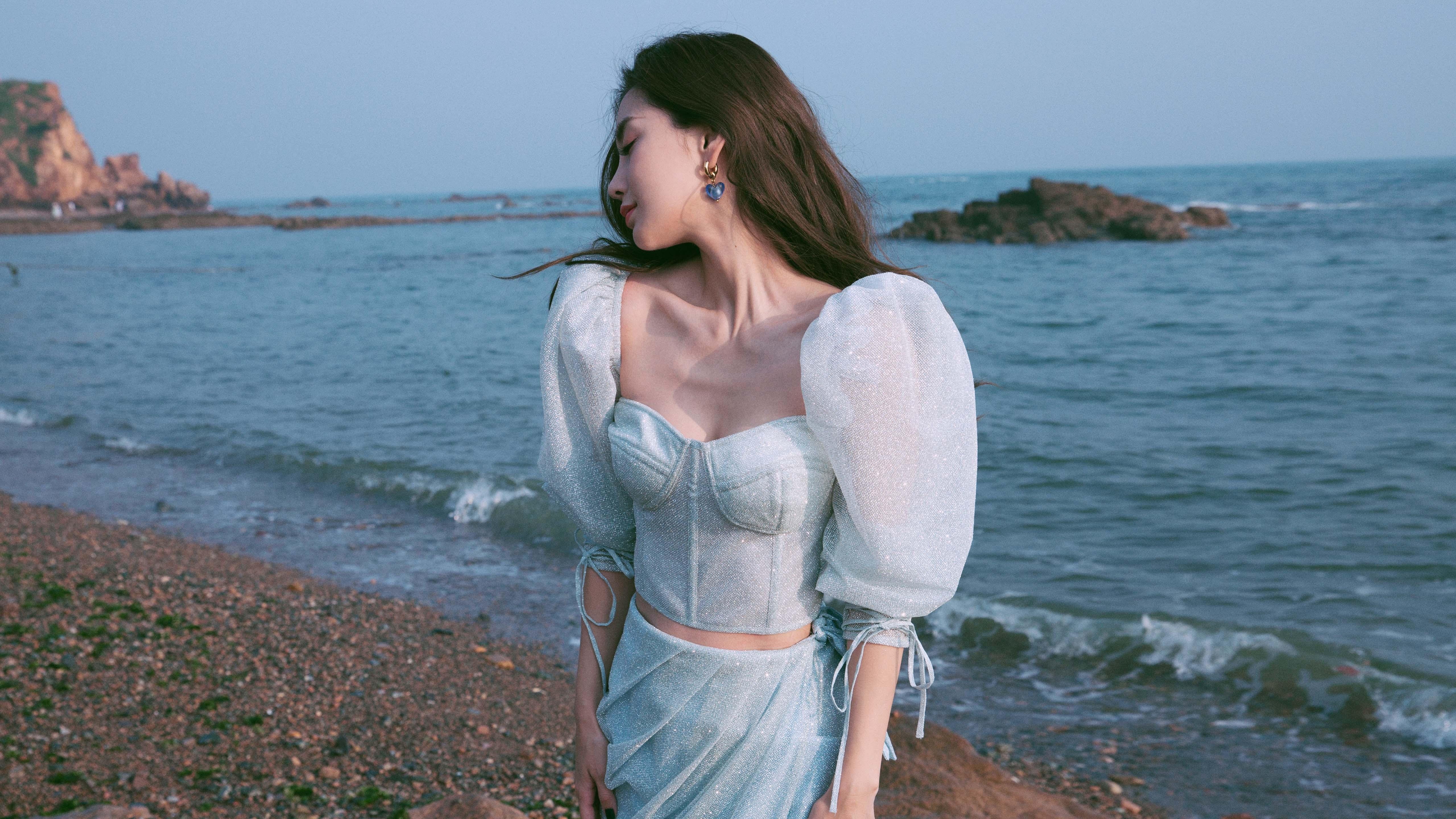 绿茵刺客现身赛道，弗拉霍维奇如何在F1争冠夜抢走所有镜头