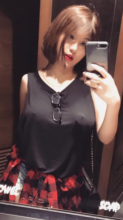 从鹈鹕血拼雄鹿到绿茵场,拉文在2026世界杯的跨界接管